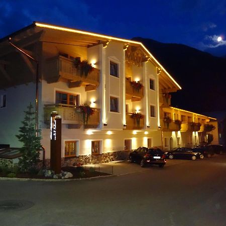 Apart Hotel San Antonio 장크트안톤암아를베르크 외부 사진